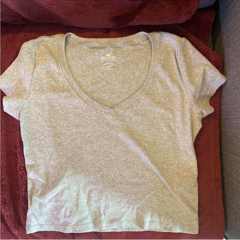 Hollister grey crop top